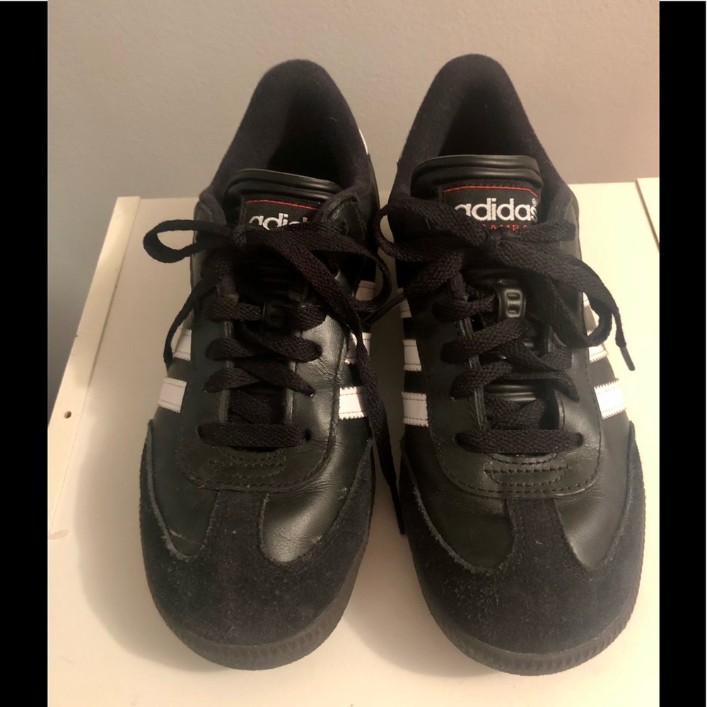 Indoor soccer shoes⚽️⚽️⚽️